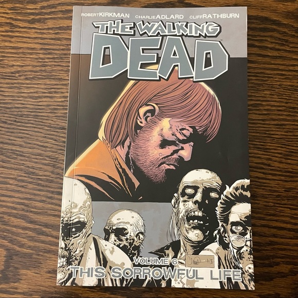 {EXCELLENT} [Image Comics] {The Walking Dead Comic Series Volume 6} - Picture 2 of 5